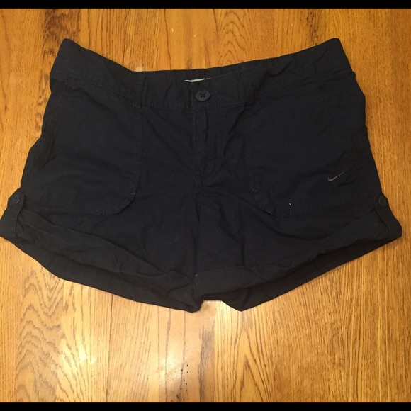 Nike Pants - Nike navy blue roll cuff shorts size 6